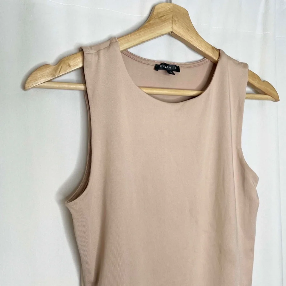 Nude Sleeveless Bodysuit - Picture 4 of 6